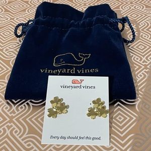 Vineyard Vines Gold Bouquet Stud Earrings